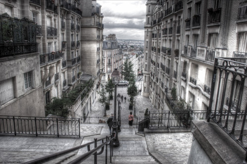 ParisFromMontmartreHDR.jpg